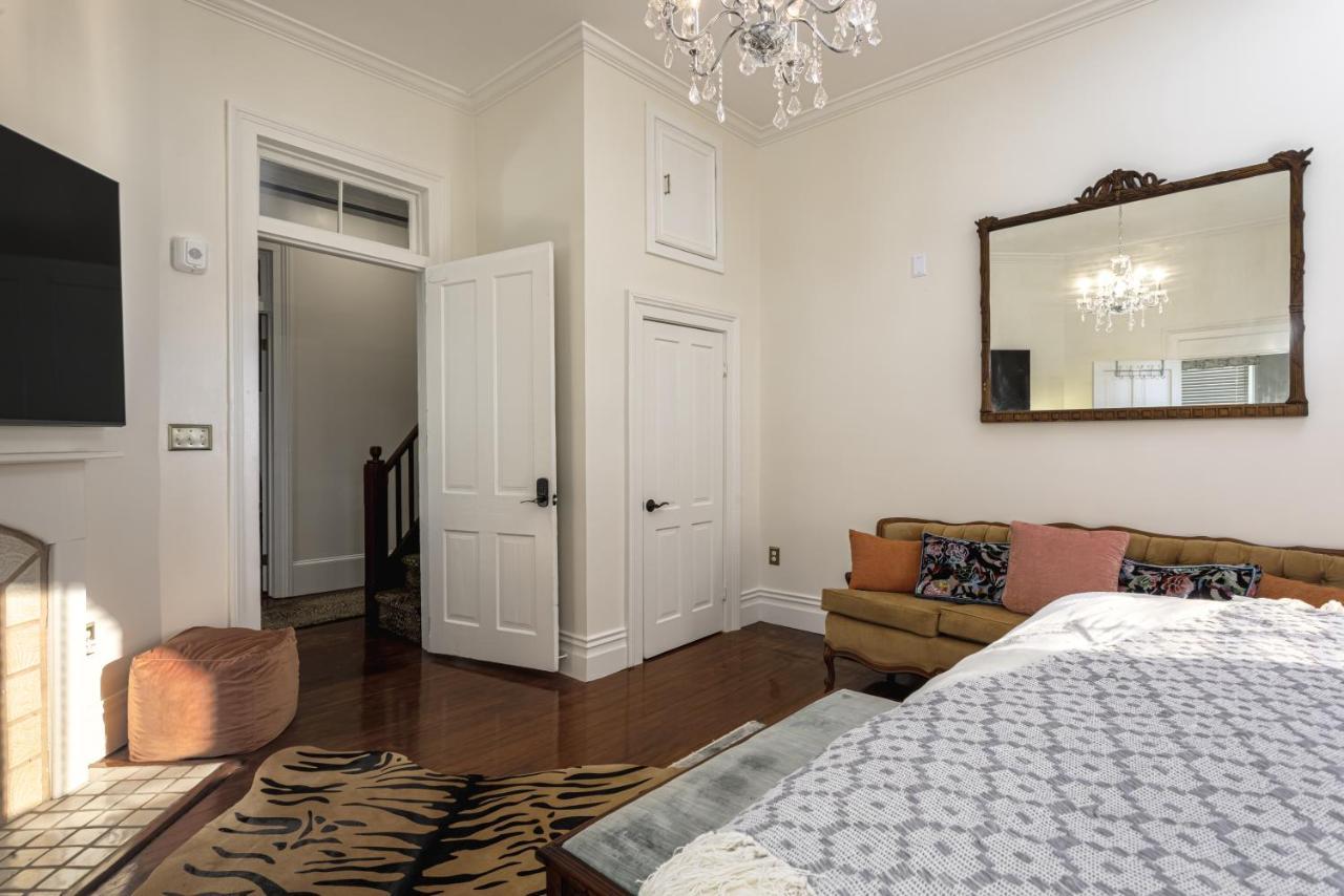 Celestine Bed And Breakfast Пенсакола Екстериор снимка